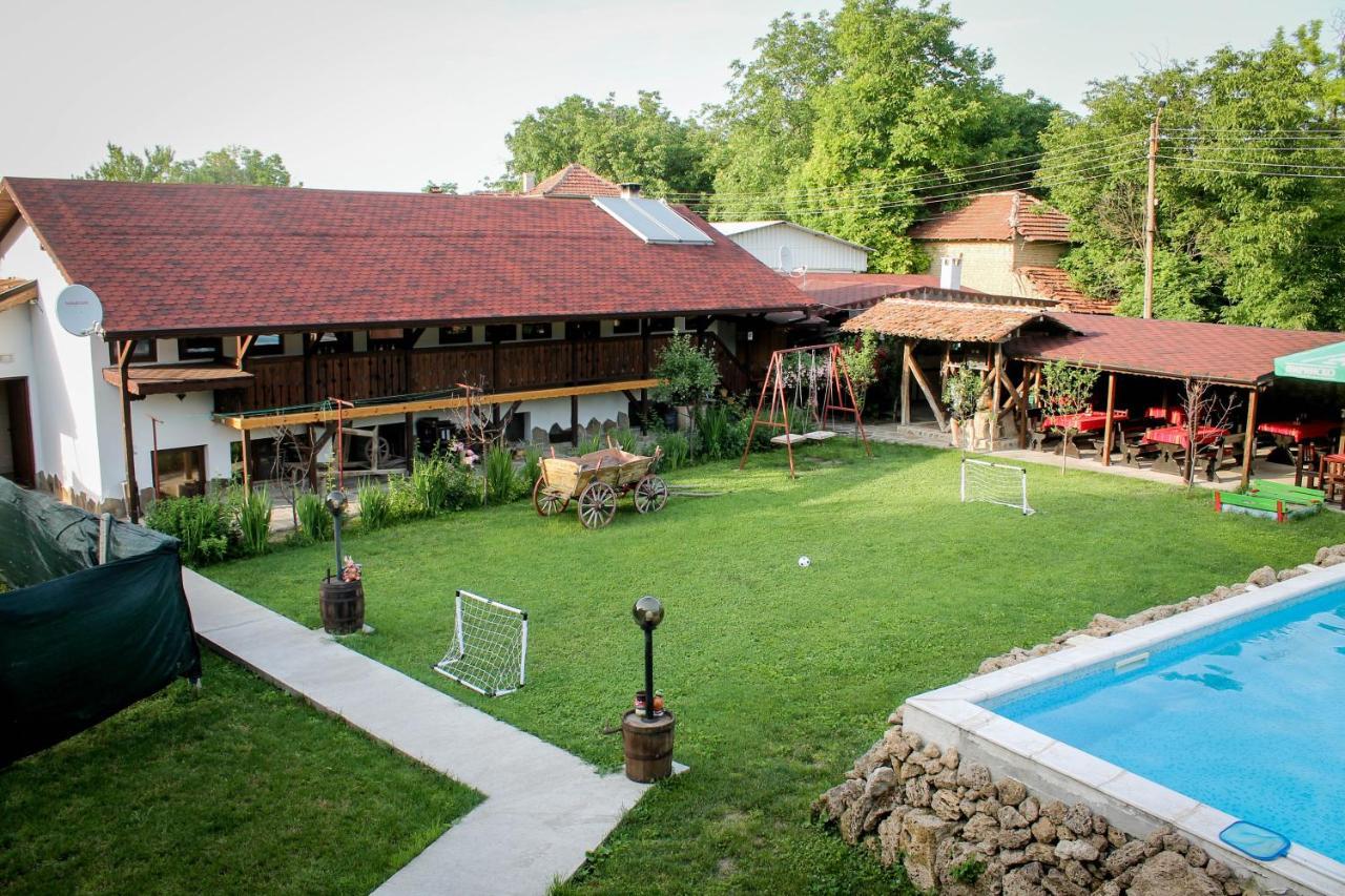 Къща За Гости "Крушунско Ханче" Krushuna Exterior foto