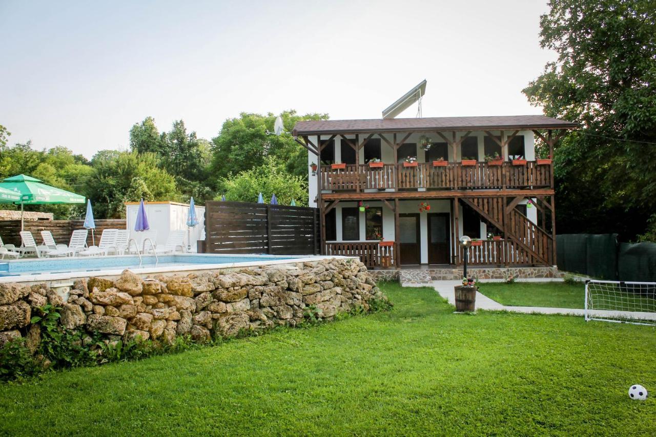 Къща За Гости "Крушунско Ханче" Krushuna Exterior foto