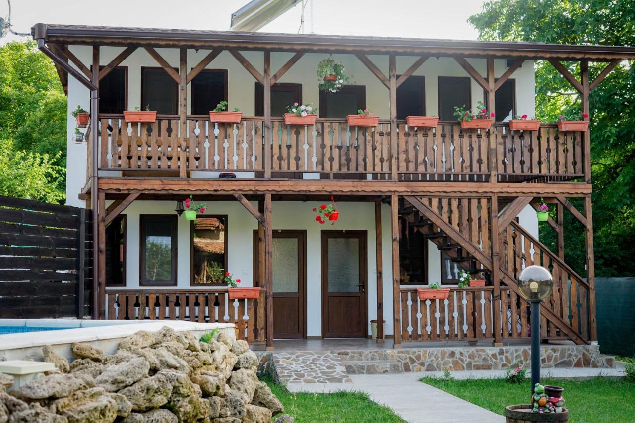 Къща За Гости "Крушунско Ханче" Krushuna Exterior foto